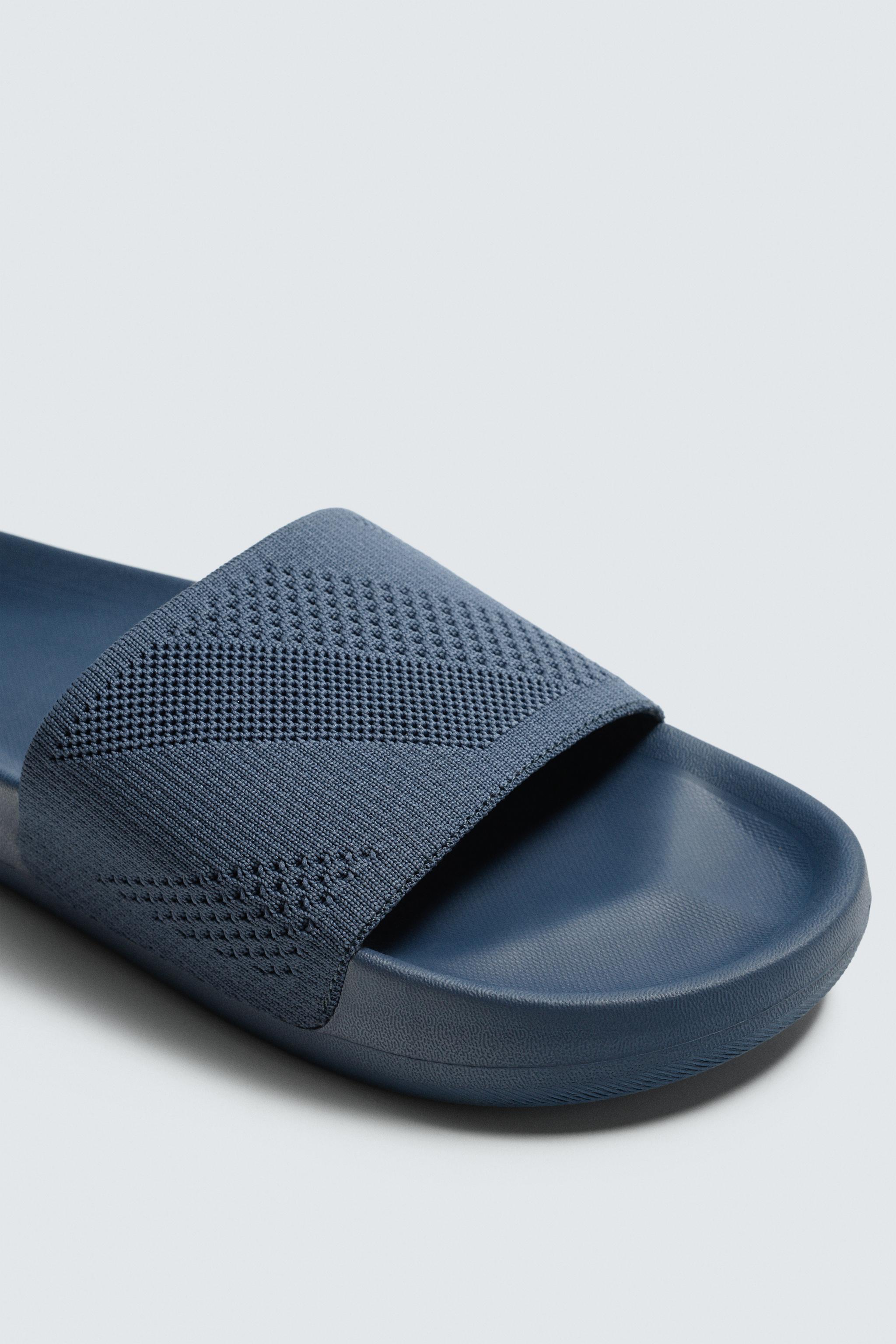 SANDALES DE BAIN